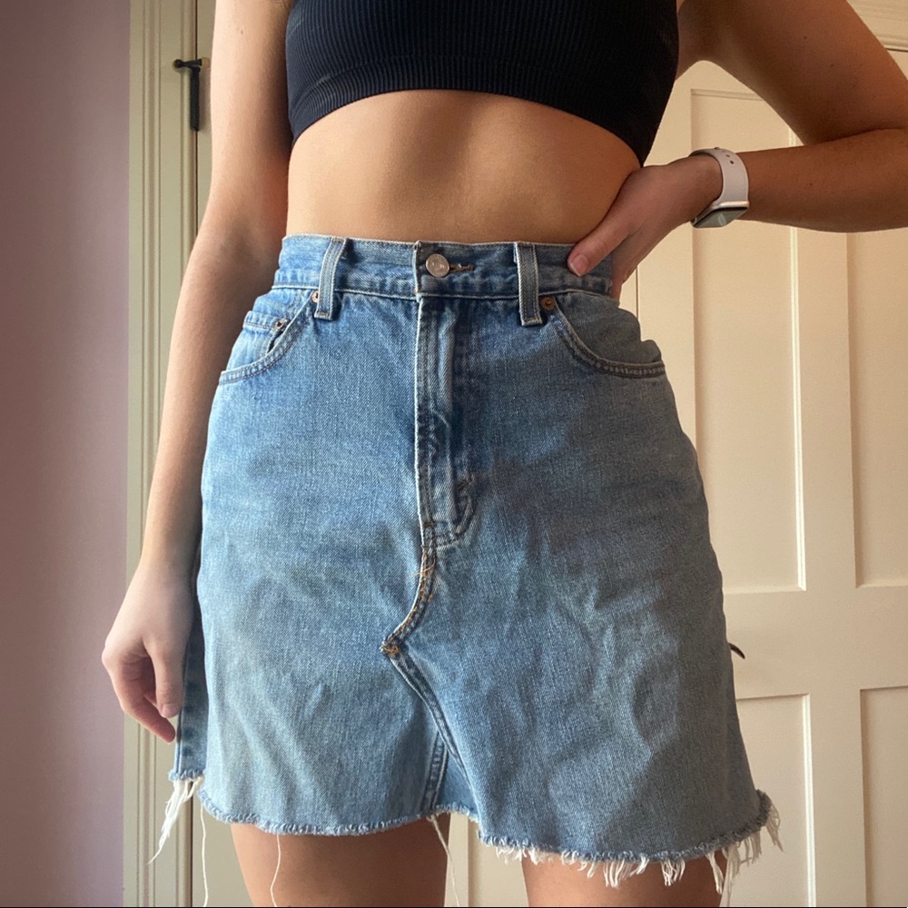 Urban Outfitters Levi’s denim mini skirt size L
